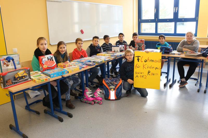 Flohmarkt für die Flüchtlingshilfe - Foto/Abbildung: Simone Wald