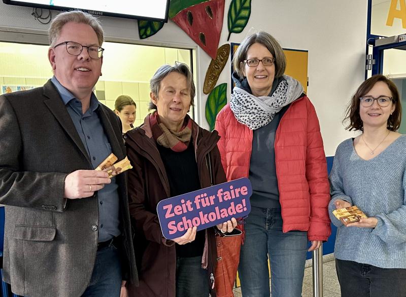 FairTrade-Schokolade für den Schulkiosk - Foto/Abbildung: Sabine Peter